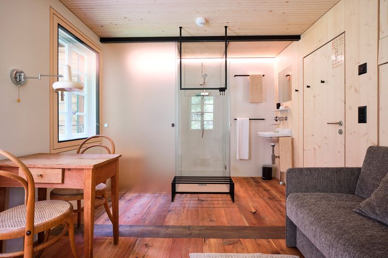 cabanotel - transformation de l'hôtel du col d'hérens à ferpècle – une chambre après travaux – Colla images